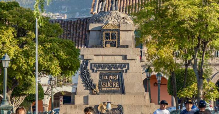 Felipe González: lecciones y mensajes para España hoy Felipe González: lecciones y mensajes para España hoy image