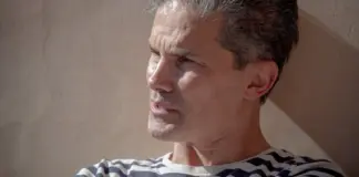 Emmanuel Carrère y las claves de su regreso a A Vivir image