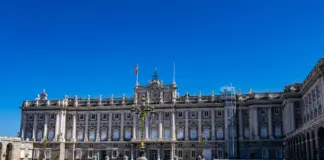 Los novios de Felipe VI que agitan la red image