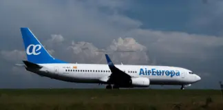 Galicia en el aire: las ciudades con aeropuerto luchan entre sí por el turismo