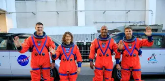El intrigante motivo tras el color naranja de los trajes de los astronautas de Artemis II