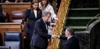 Feijóo desvela su conversación estratégica con Abascal tras las elecciones en Castilla y León