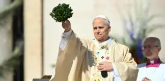 Papa Francisco invita a celebrar la Pascua con alegría