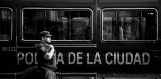 Torrejón de Ardoz hombre atrincherado y el operativo image