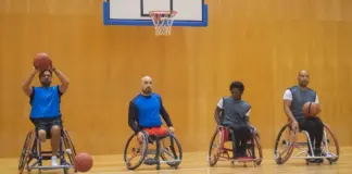 sports gana peso en España con inclusión y baloncesto image