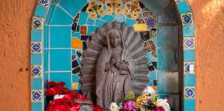 Virgen de Lourdes y su poder hoy para millones image