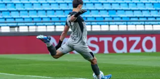 Borja Iglesias regresa al once inicial del Celta image