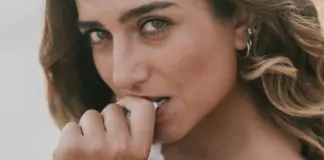 Dulceida y Alba Paul vuelven a emocionar en Supervivientes image
