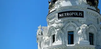 Los pocholos y la gran crisis de Ayuso image
