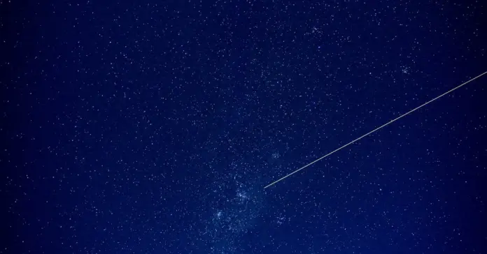 Lluvia estrellas liridas cuándo verlas en España image