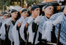 Aljaraque vive un adiós que une a todo el pueblo Aljaraque vive un adiós que une a todo el pueblo image