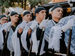 Aljaraque vive un adiós que une a todo el pueblo Aljaraque vive un adiós que une a todo el pueblo image