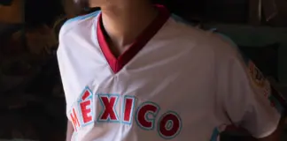 Quiñones deslumbra y México roza el 2 a 0 image