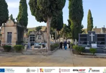Visitas guiadas tecnológicas en el cementerio de La Vila: ¡descubre su historia y personajes!