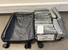 Tres arrestados con maleta de cocaína en Lisboa: ¿Qué evidencias encontró la policía?