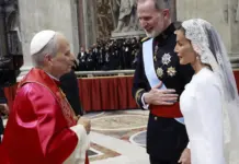 Felipe VI destaca importancia de la tecnología para la sociedad en bienvenida a León XIV.