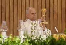El papa se reunirá con víctimas de abusos en la Iglesia