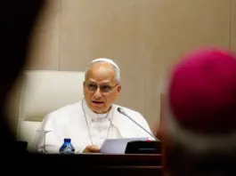 El papa critica la plaga de abusos y promueve la escucha sincera ante los obispos