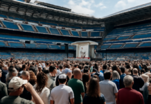 El increíble ambiente en el Bernabéu antes de la llegada del Papa.