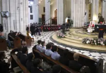 Díaz Ayuso honra a la Virgen de la Almudena junto al Papa León XIV
