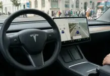 Tesla logra vía libre en Europa para su conducción autónoma, pero con condiciones