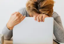 Impacto de la depresión y estrés laboral en Colombia: síntomas y prevención
