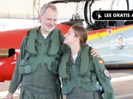 Las fotos inéditas de Leonor y el rey Felipe en su vuelo de instrucción