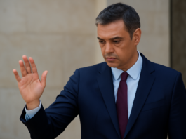 Pedro Sánchez evade opinar sobre las joyas de Zapatero: «Eso pregúntenle a él»