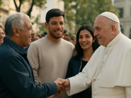 El Papa promueve fraternidad y dignidad en Santiago