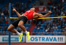 Erick Portillo gana oro en salto de altura en Ostrava