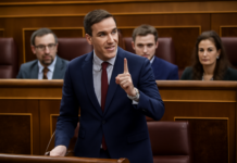 Pedro Sánchez desafiante con Feijóo, Abascal y socios en el Congreso