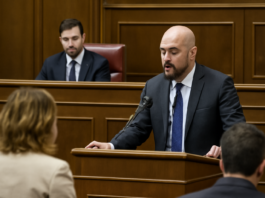 Vox derriba investidura de Moreno: Ultimátum PP 48h (64 caracteres)