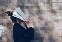 «La alarmante pérdida de habilidades de lectura en universitarios: ¿culpa de la inteligencia artificial?»