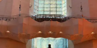 Papa en Barcelona emociona con su mensaje en la Sagrada image