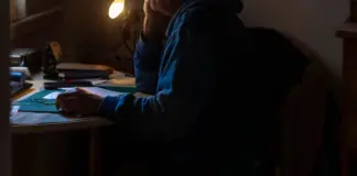 Precio de la luz hoy y hora más barata image