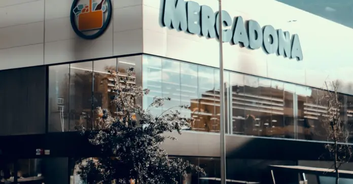 Horario Mercadona hoy y cómo saber si abre cerca de ti image