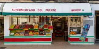 Dia de Castilla y León supermercados abiertos hoy image