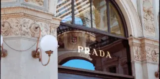 Donde ver el diablo viste de prada hoy y en streaming image