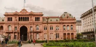 Medidas gobierno reabre la crisis con Sumar y vivienda image