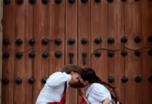 Joaquín y su hija Daniela sorprenden con su romance Joaquín y su hija Daniela sorprenden con su romance image
