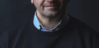 José Emilio Santamaría y la cantera blanca image