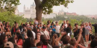 El tiempo Madrid hoy baja de 35 grados y respira image
