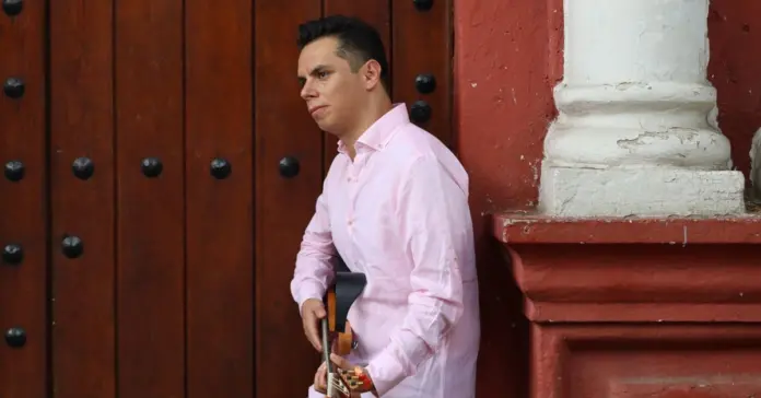 Rodrigo Cuevas planta cara y enciende el debate image