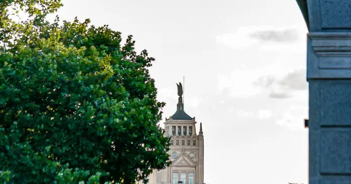 Alcalde de Madrid y la prioridad nacional que gana apoyo Alcalde de Madrid y la prioridad nacional que gana apoyo image