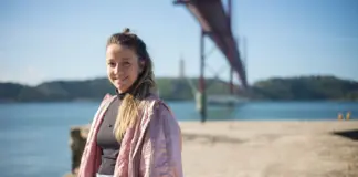 Almada impulsa a los jóvenes y revive Abril image