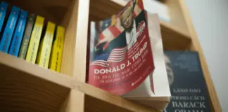 barack obama y el vídeo racista que agita a Trump image
