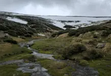Juan del Val y su casa rural en Gredos image