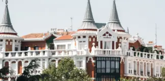 Marisa Porcel y el chalet ocupado en Las Rozas image