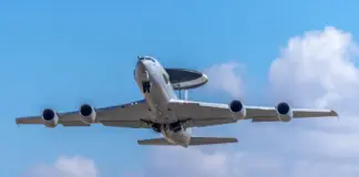 e-3 sentry bajo presión tras el ataque en Arabia image