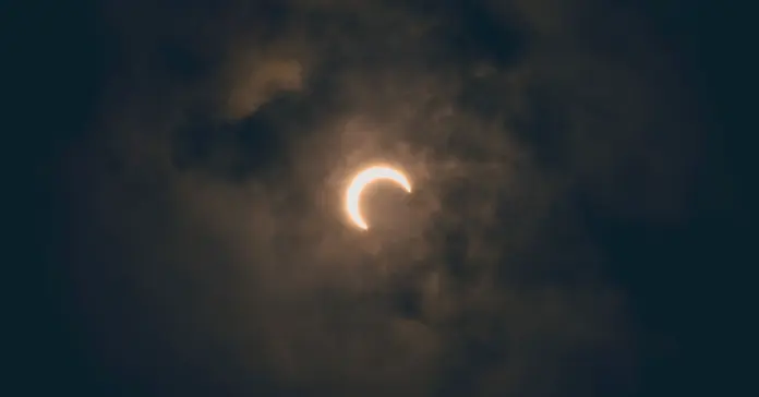 Eclipse solar anular 2026 cuándo verlo y por qué image